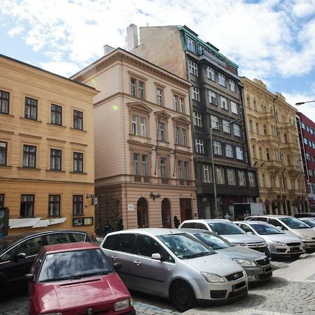 דירות פראג Family Duplex On Wenceslas Square מראה חיצוני תמונה